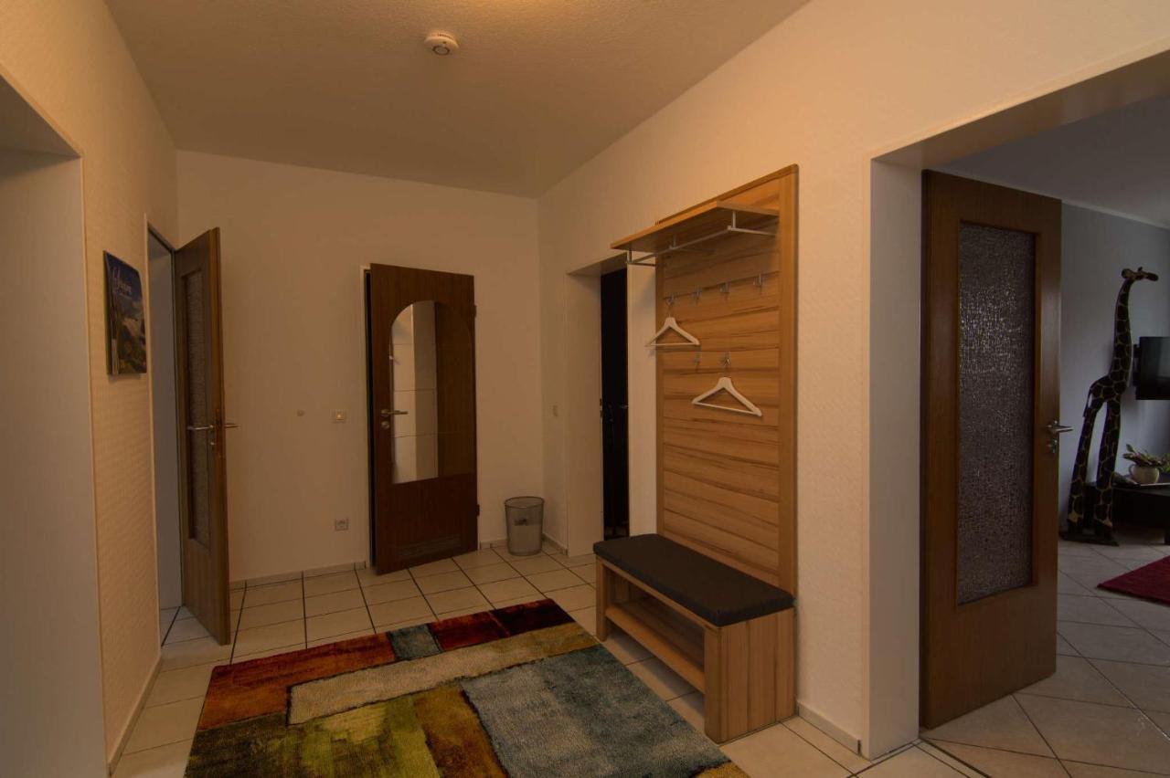 Ferienwohnung 'Zimmer Frei' Gelsenkirchen Buitenkant foto