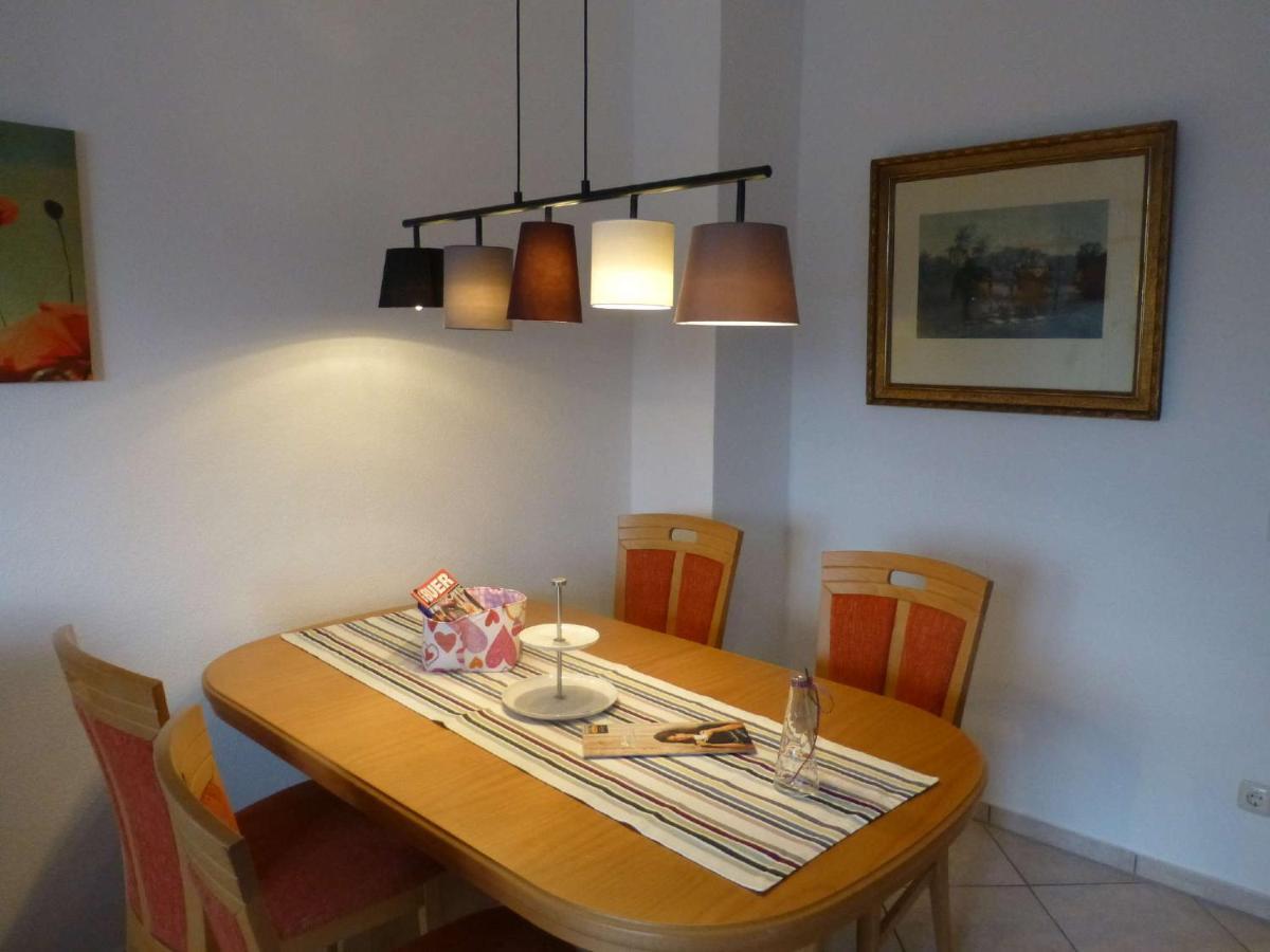 Ferienwohnung 'Zimmer Frei' Gelsenkirchen Buitenkant foto